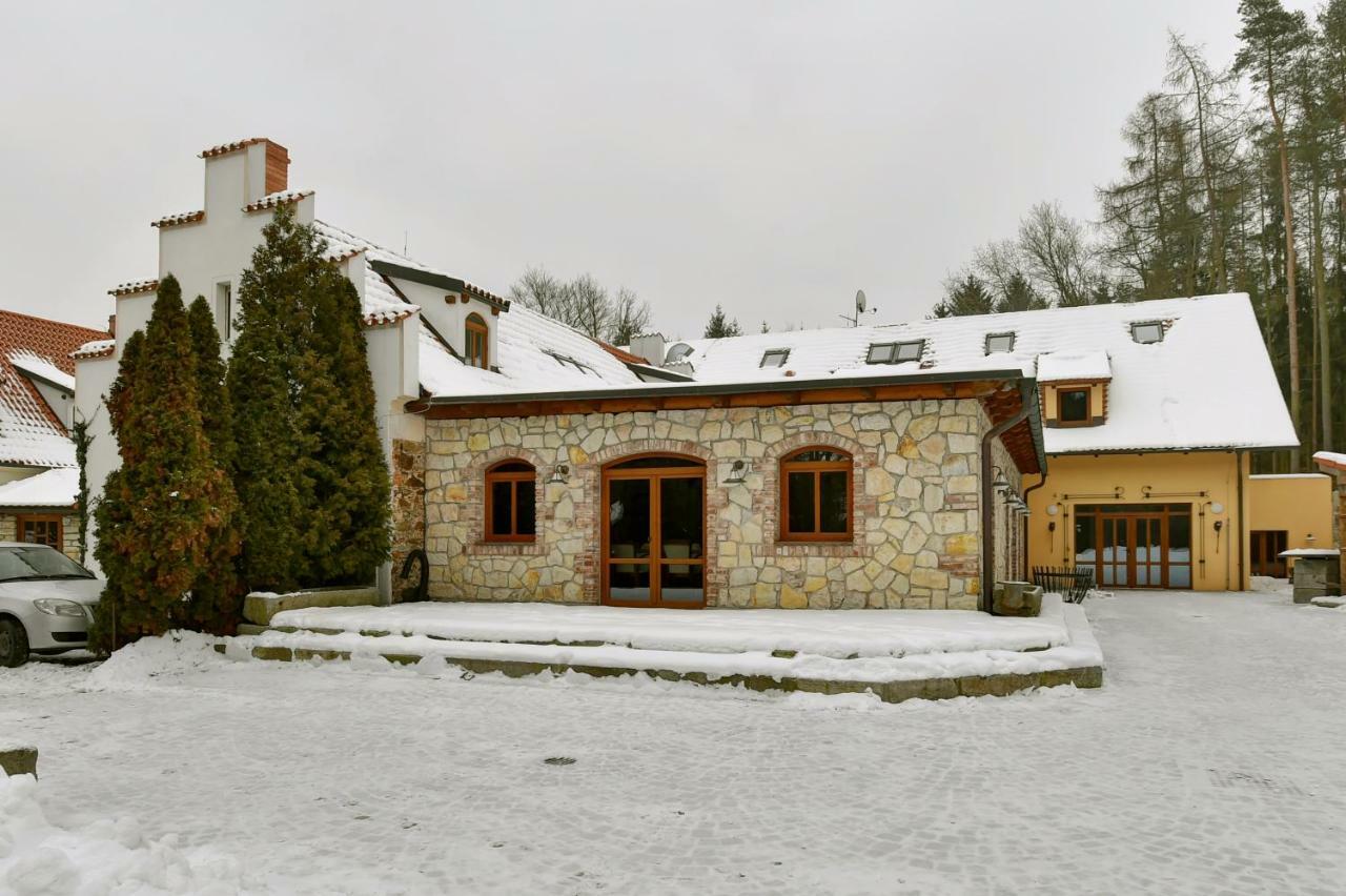 Zamecka Fortovna Obora - Forester House Kaznejov Exterior photo